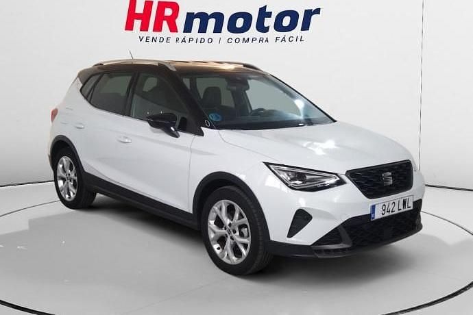 Usado Seat Arona FR 90 CV (66 kW) 2022 SUV