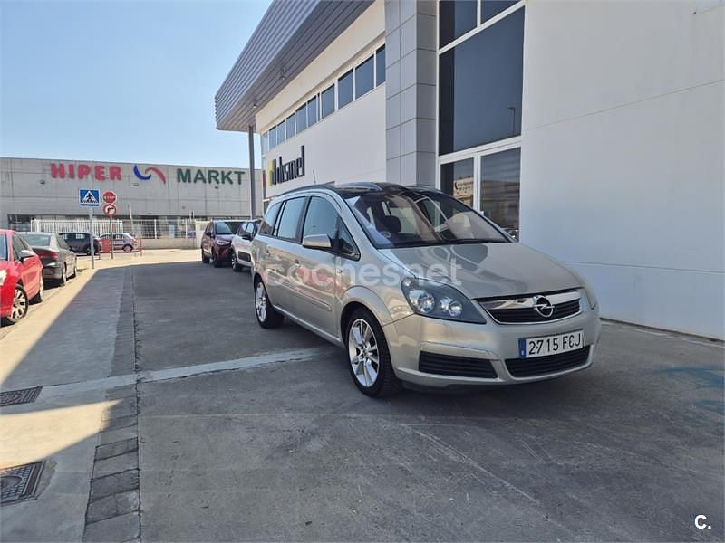 Usado Opel Zafira Cosmo 120 CV (88 kW) 2007 Gris / plata Monovolumen