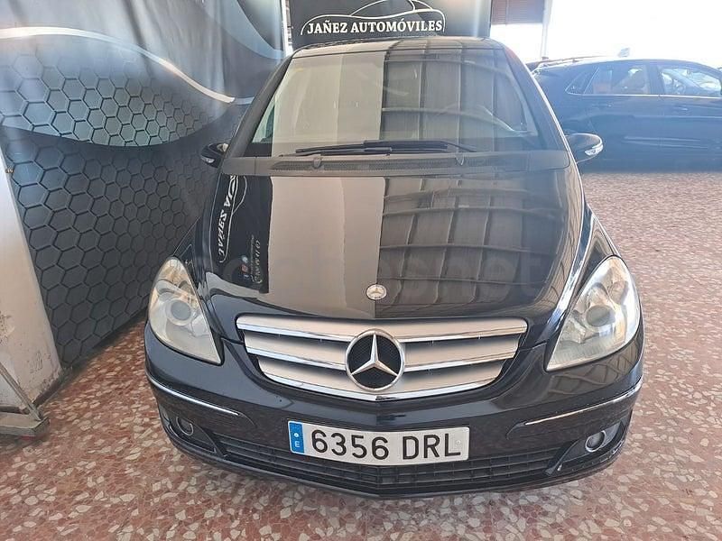 Usado Mercedes B180 109 CV (80 kW) 2005 Negro Monovolumen