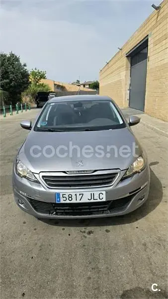 Usado Peugeot 308 Style 130 CV (95 kW) 2016 Gris / plata Berlina