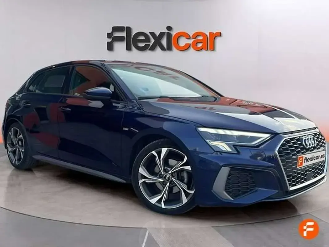 Usado Audi A3 Premium 150 CV (110 kW) 2021 Azul Berlina