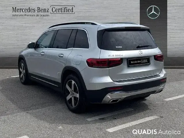 Käytetty Mercedes GLB220 190 HP (139 kW) 2022 Hopea Katumaasturi