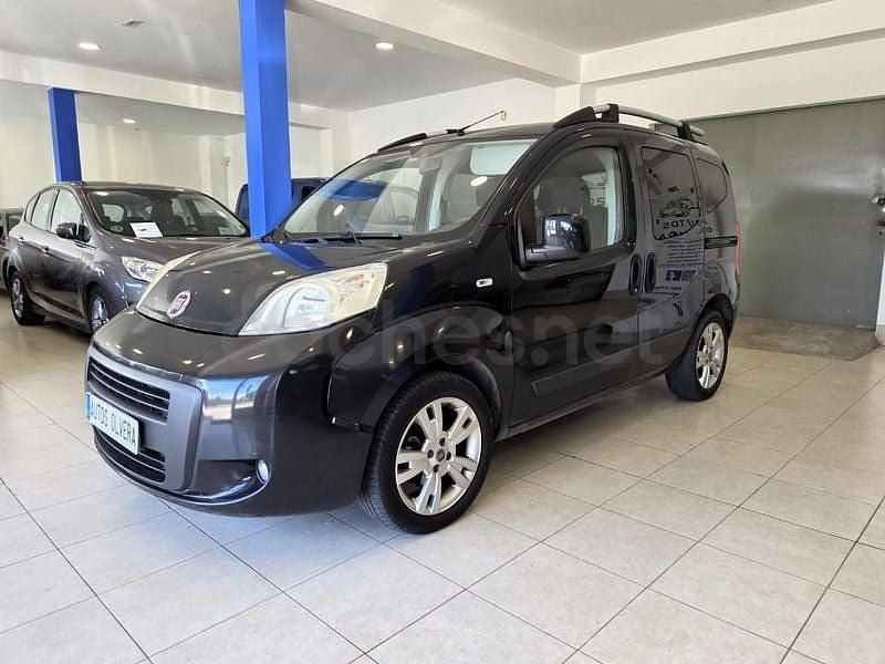 Usado Fiat Qubo Dynamic 75 CV (55 kW) 2016 Negro Monovolumen