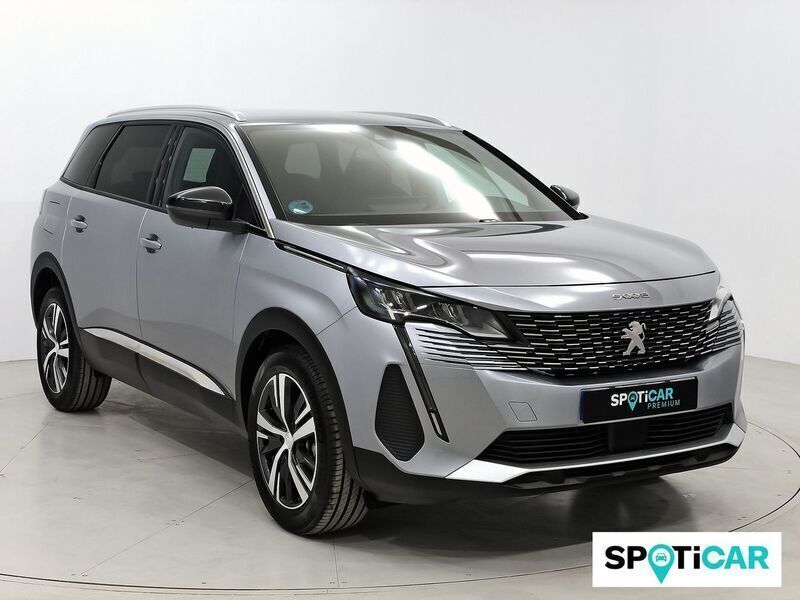 Gris Usado 2024 Peugeot 5008 Allure Monovolumen | 24.950 € (Precio justo) - Imagen 1/4