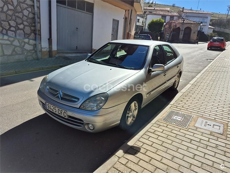 Usado Citroën Xsara Exclusive 110 CV (80 kW) 2003 Gris / plata Berlina