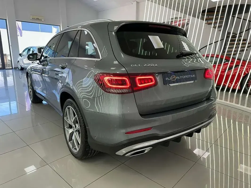 Usado Mercedes GLC220 194 CV (142 kW) 2022 Gris SUV