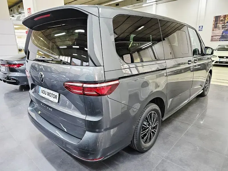 Nuevo VW Multivan Life 150 CV (110 kW) 2026 Gris / plata Monovolumen
