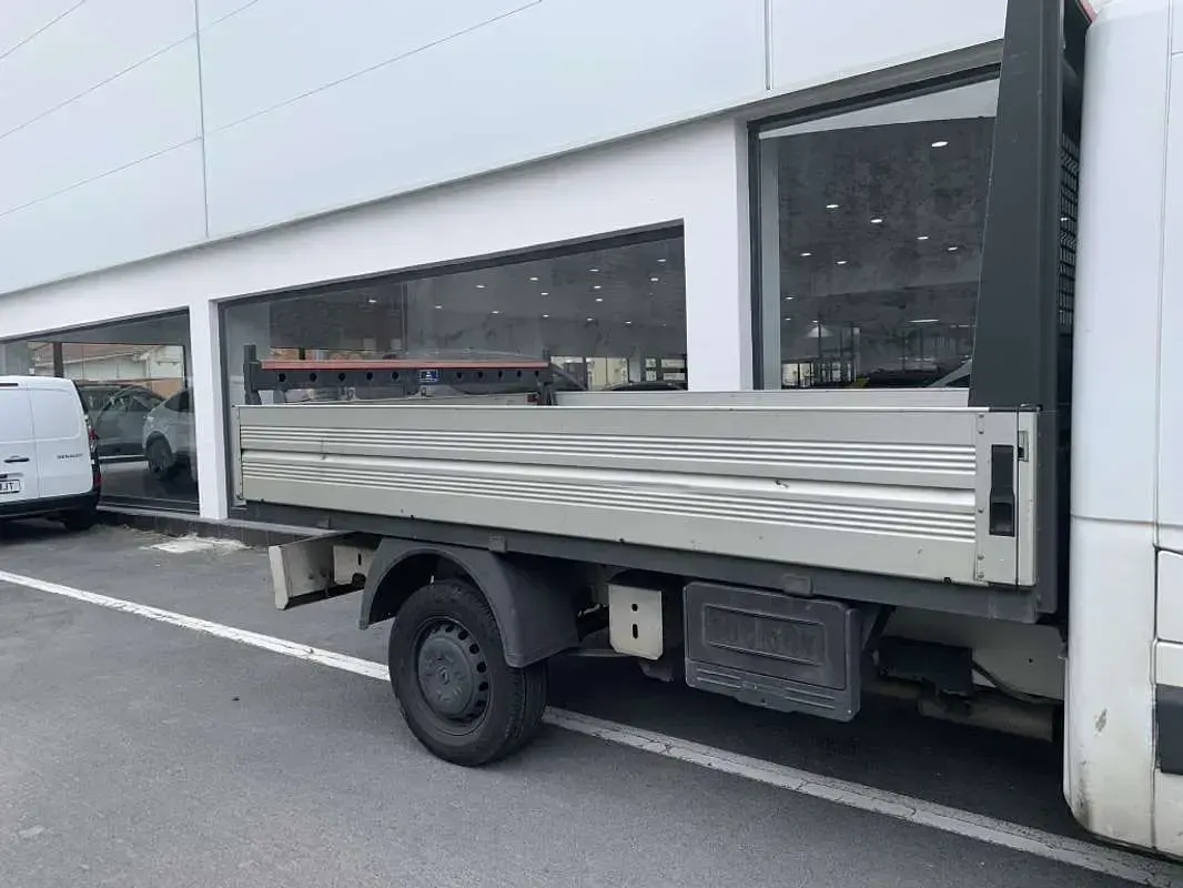 Usado Renault Master 135 CV (99 kW) 2021 Blanco Monovolumen