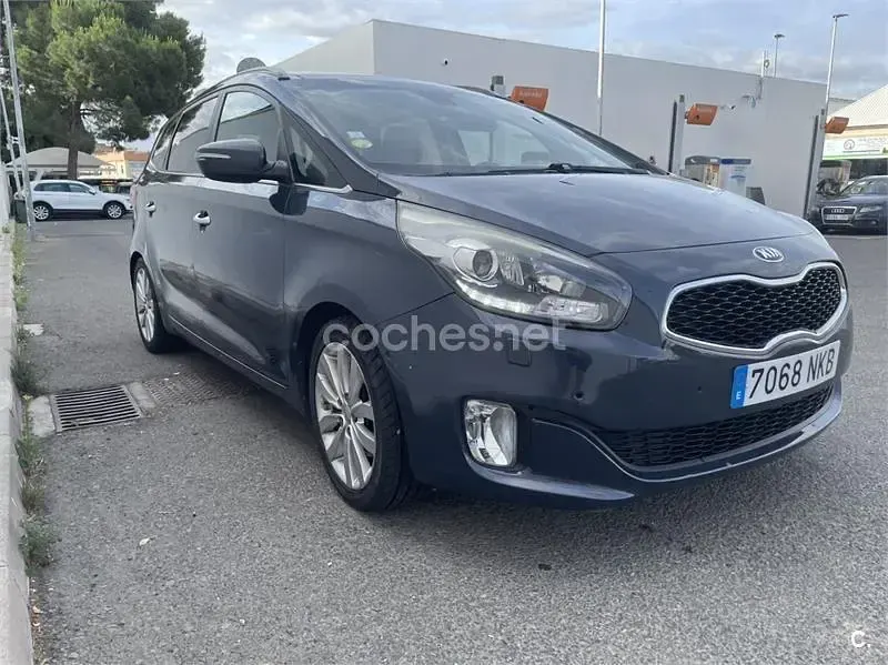 Usado Kia Carens 136 CV (100 kW) 2015 Azul Monovolumen