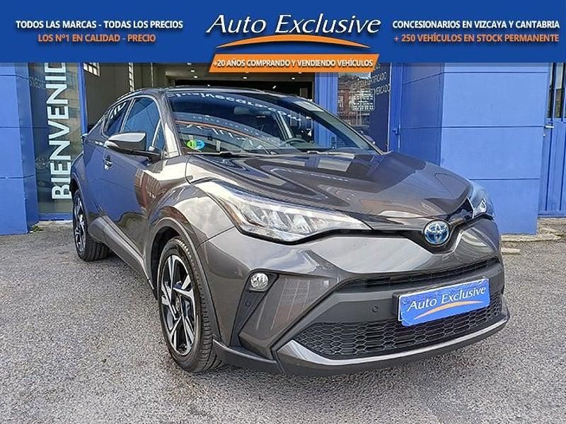 Usado Toyota C-HR Advance 122 CV (89 kW) 2022 Gris / plata SUV