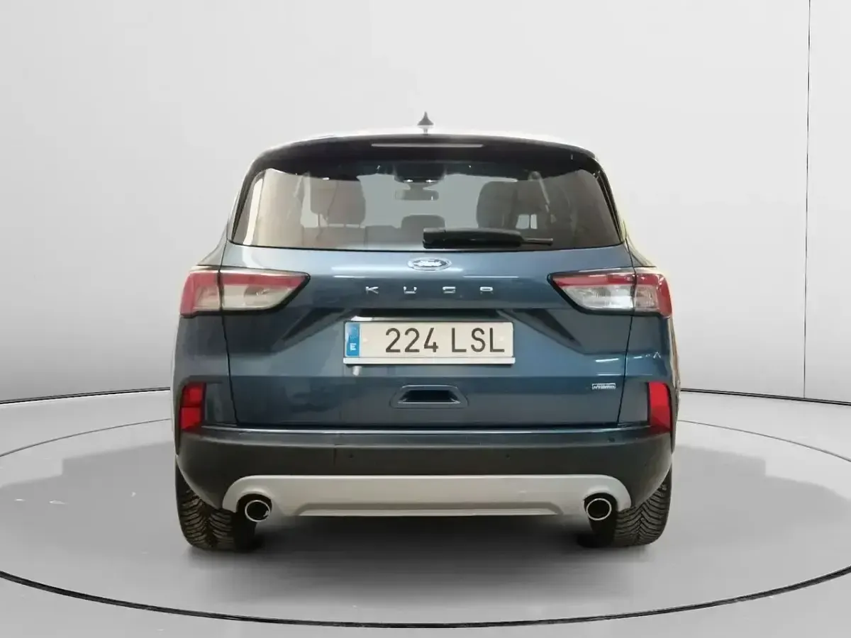 Usado Ford Kuga Titanium 225 CV (165 kW) 2021 Azul SUV