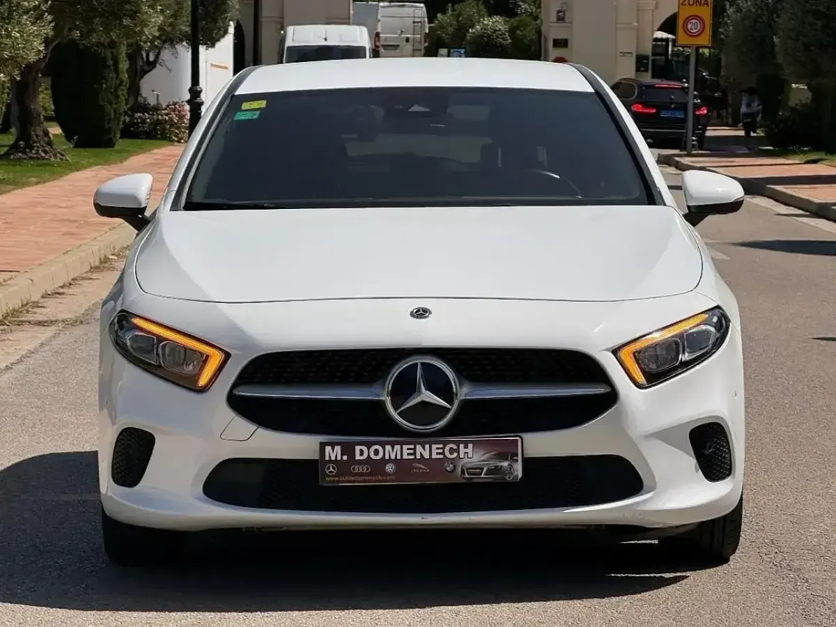 Usado Mercedes A200 150 CV (110 kW) 2021 Blanco Berlina