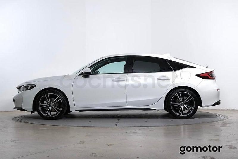 Usado Honda Civic Advance 184 CV (135 kW) 2025 Gris / plata Berlina