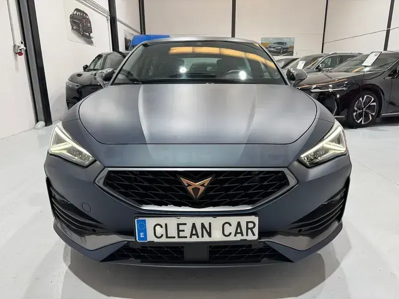 Usado Cupra Leon 204 CV (150 kW) 2024 Azul Berlina