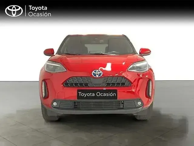 Usado Toyota Yaris Cross Active 116 CV (85 kW) 2023 Rojo SUV