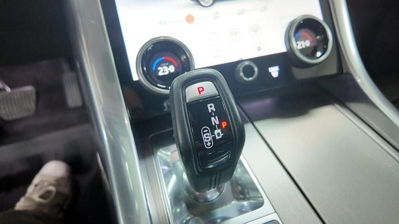 Usado Land Rover Range Rover Sport HSE 249 CV (183 kW) 2019 Gris / plata SUV