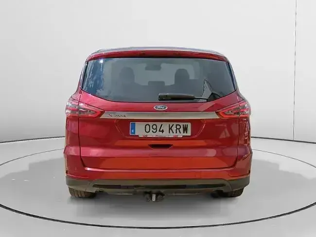 Usado Ford S-MAX Titanium 150 CV (110 kW) 2018 Rojo Monovolumen