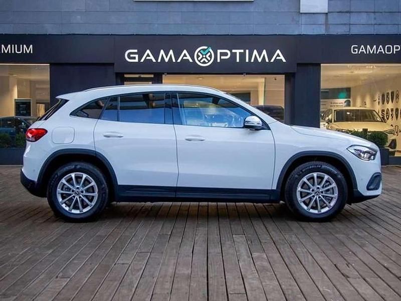 Usado Mercedes GLA250 218 CV (160 kW) 2022 Blanco SUV