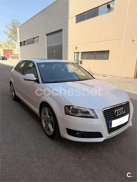Usado Audi A3 Ambition 160 CV (117 kW) 2010 Blanco Utilitario