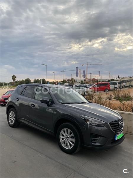 Usado Mazda CX-5 Style 150 CV (110 kW) 2015 Gris / plata SUV