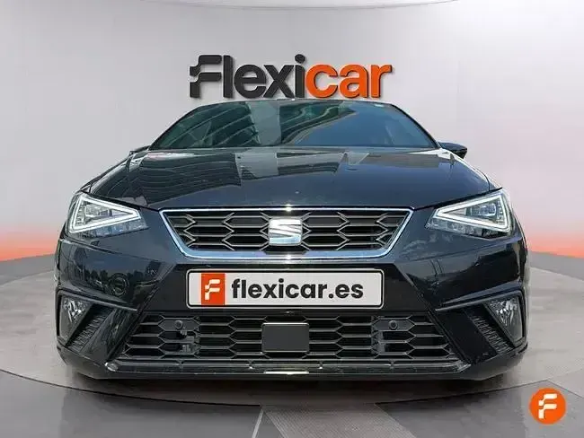 Usado Seat Ibiza FR 115 CV (84 kW) 2024 Negro Utilitario