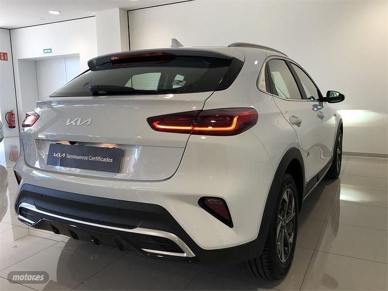 Nuevo Kia XCeed 100 CV (73 kW) 2025 Blanco SUV