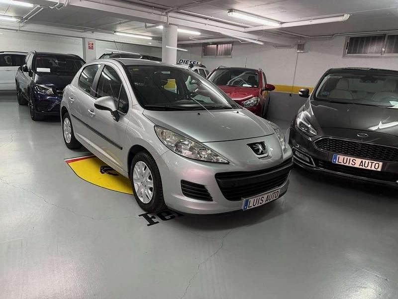 Usado Peugeot 207 Sportium 95 CV (69 kW) 2010 Gris Utilitario