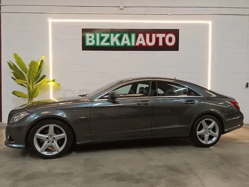 Usado Mercedes CLS350 265 CV (194 kW) 2011 Gris / plata Berlina