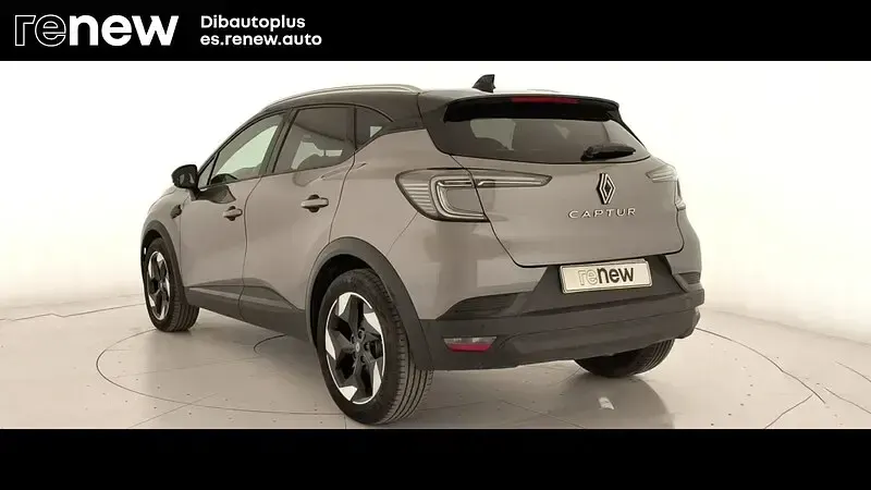 Usado Renault Captur Techno 100 CV (73 kW) 2025 Gris SUV