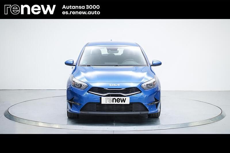 Usado Kia Ceed 120 CV (88 kW) 2023 Azul Utilitario