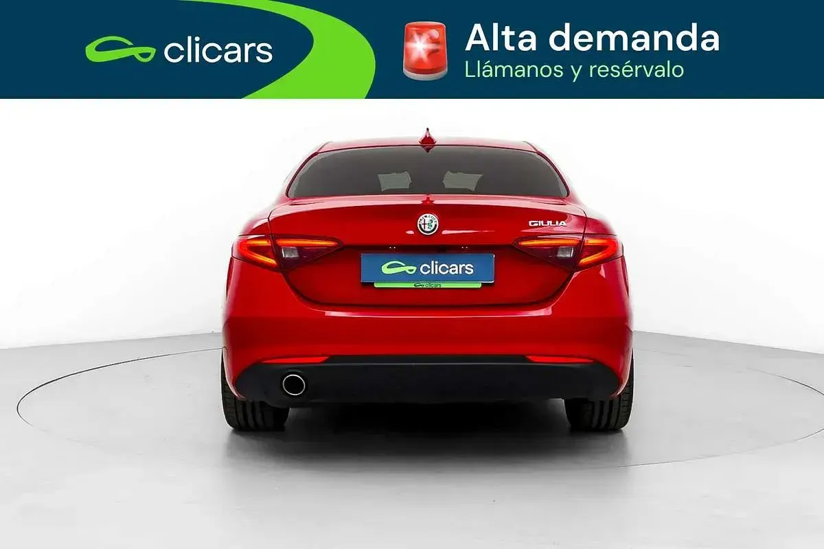 Usado Alfa Romeo Giulia Executive 160 CV (117 kW) 2019 Rojo Berlina