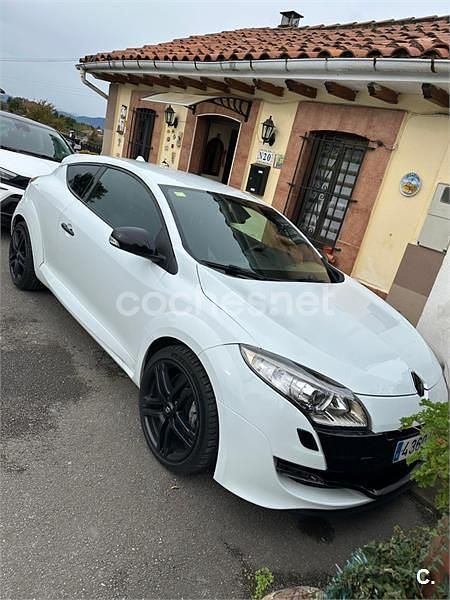 Usado Renault Mégane 250 CV (183 kW) 2011 Blanco Berlina