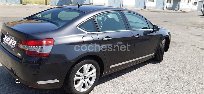 Negro Usado 2012 Citroën C5 Seduction Berlina | 7500 € (Un poco caro) - Imagen 1/4