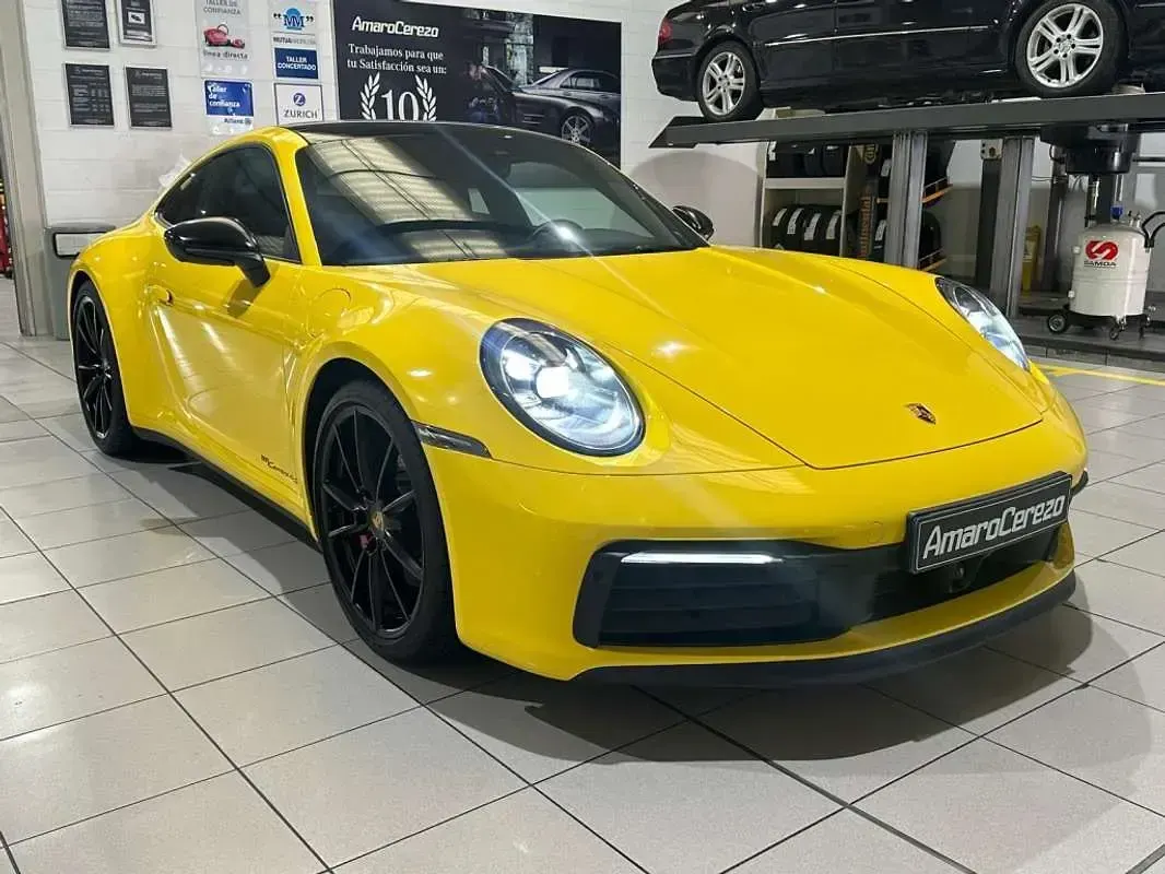 Usado Porsche 911 Carrera 4S 450 CV (330 kW) 2019 Amarillo Coupe