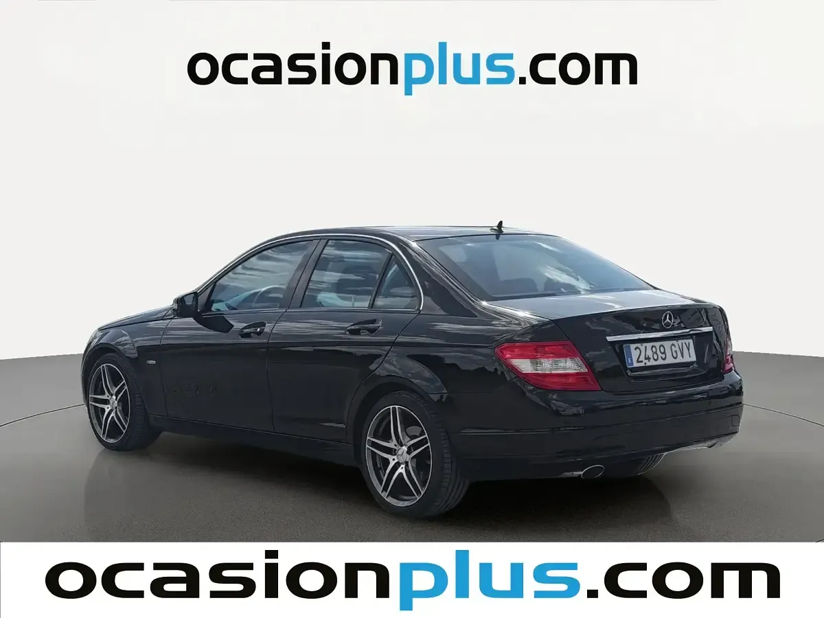 Usado Mercedes C200 Avantgarde 136 CV (100 kW) 2010 Negro Berlina