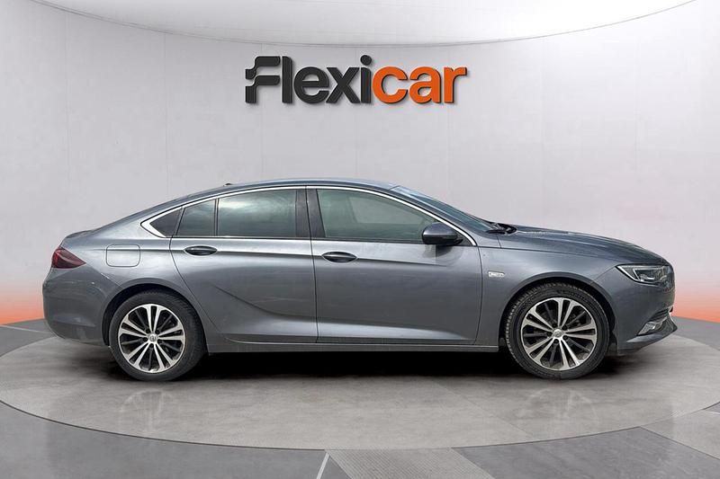 Usado Opel Insignia Innovation 136 CV (100 kW) 2020 Gris Berlina