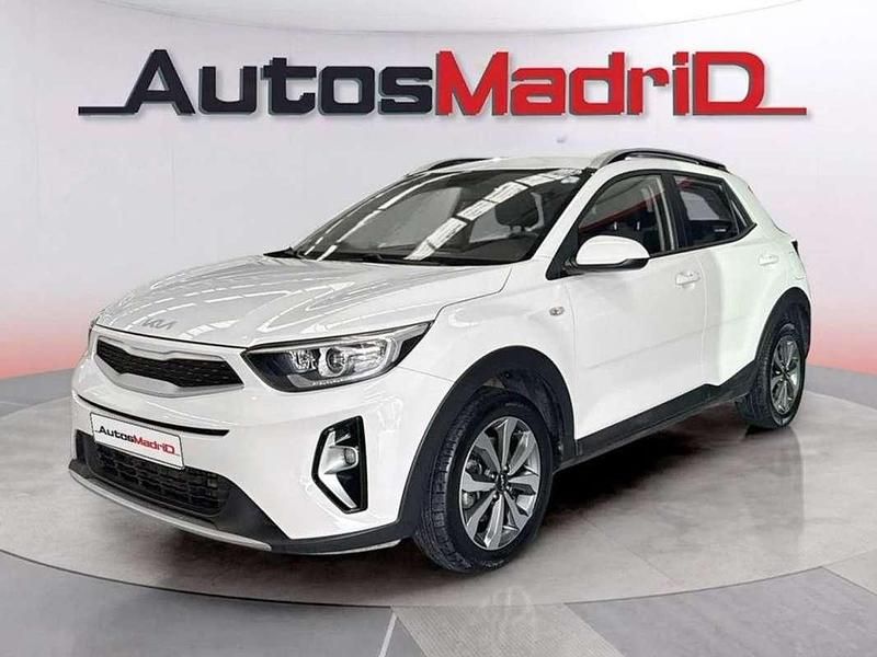 Usado Kia Stonic 101 CV (74 kW) 2021 Blanco SUV