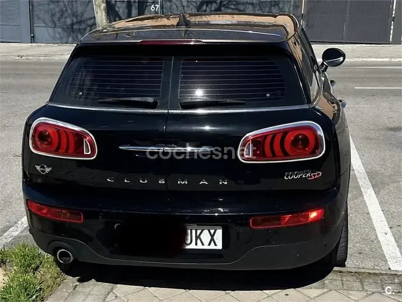 Usado Mini Cooper D Clubman 150 CV (110 kW) 2015 Negro Familiar