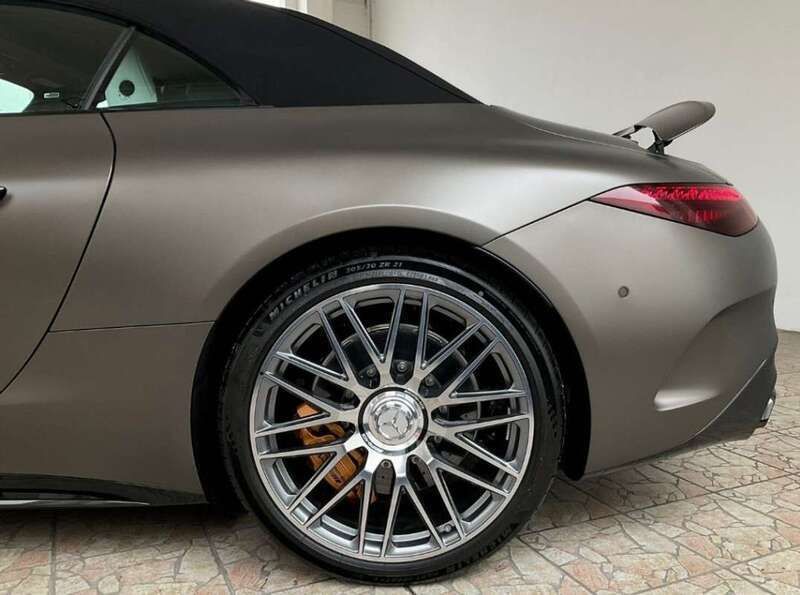 Gris Usado 2022 Mercedes SL63 AMG AMG Coupe | 165.000 € (Precio justo) - Imagen 1/4