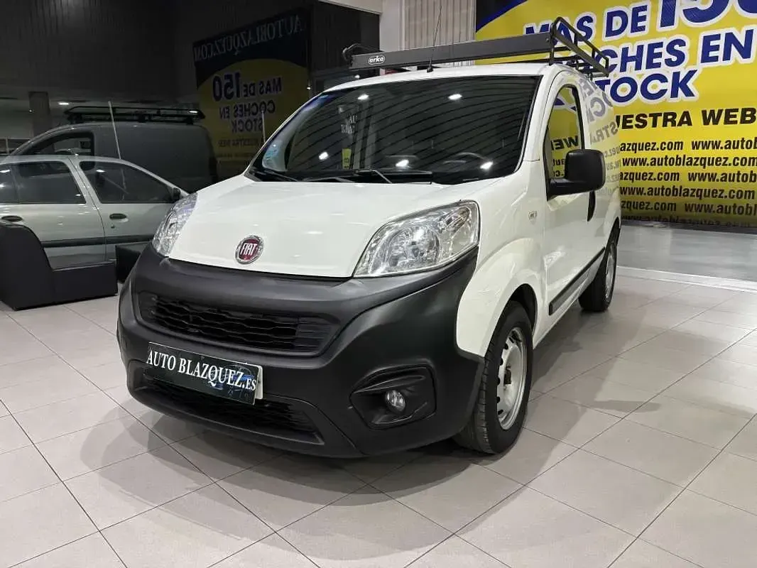 Usado Fiat Fiorino 80 CV (58 kW) 2021 Blanco Monovolumen