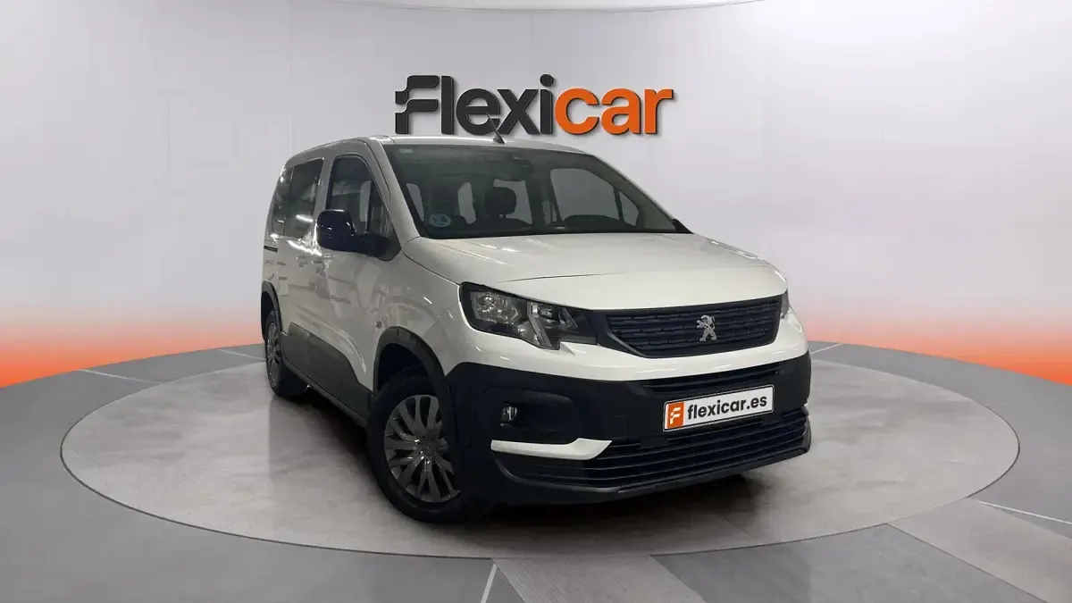 Usado Peugeot Rifter Active 100 CV (73 kW) 2022 Monovolumen