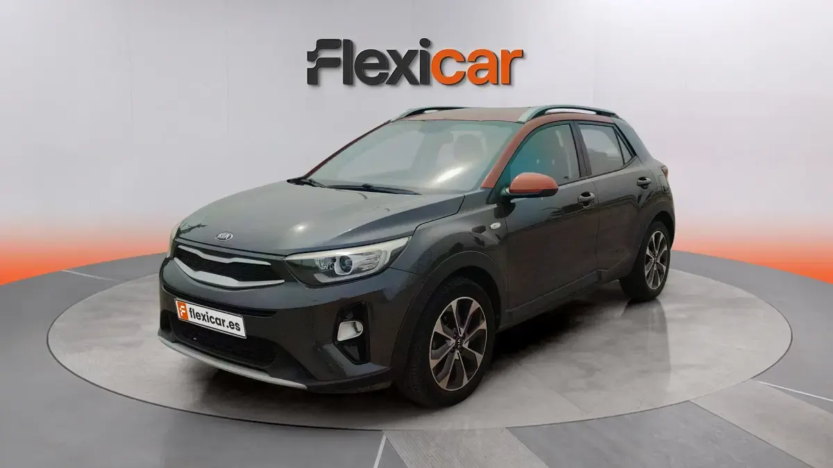 Usado Kia Stonic 120 CV (88 kW) 2018 Negro SUV
