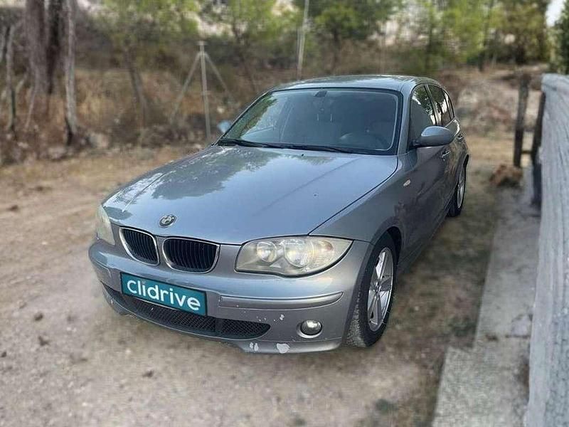 Usado BMW 120 163 CV (119 kW) 2005 Gris Utilitario