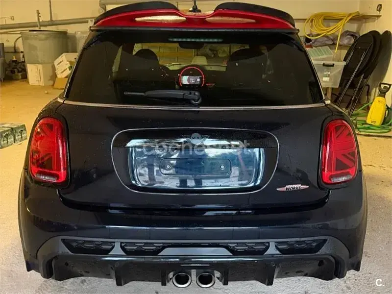 Usado Mini John Cooper Works 231 CV (169 kW) 2024 Negro Utilitario