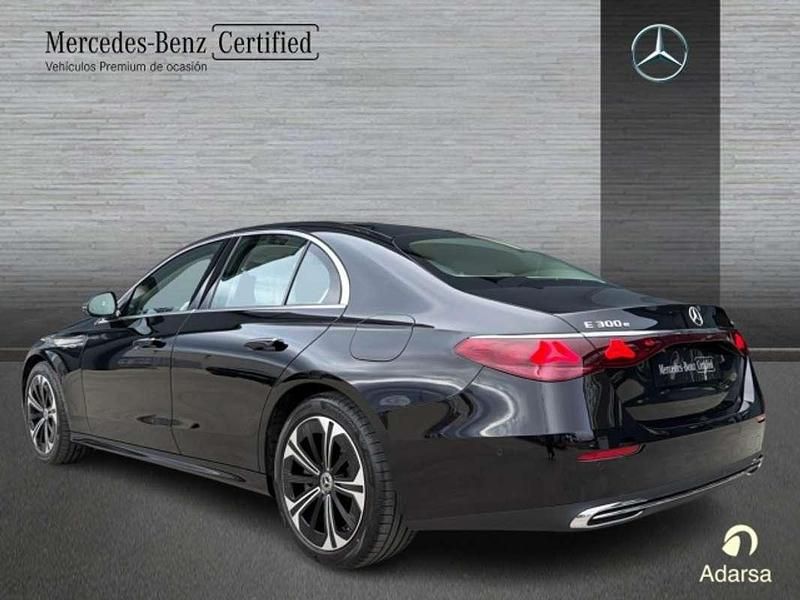 Usado Mercedes E300 313 CV (230 kW) 2024 Negro Berlina