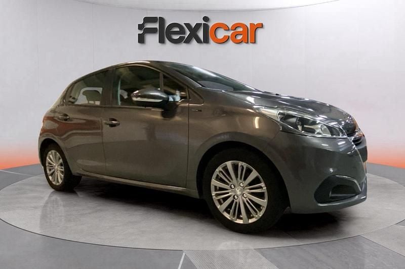 Gris Usado 2019 Peugeot 208 GT-line Utilitario | 8290 € (Buen precio) - Imagen 1/4