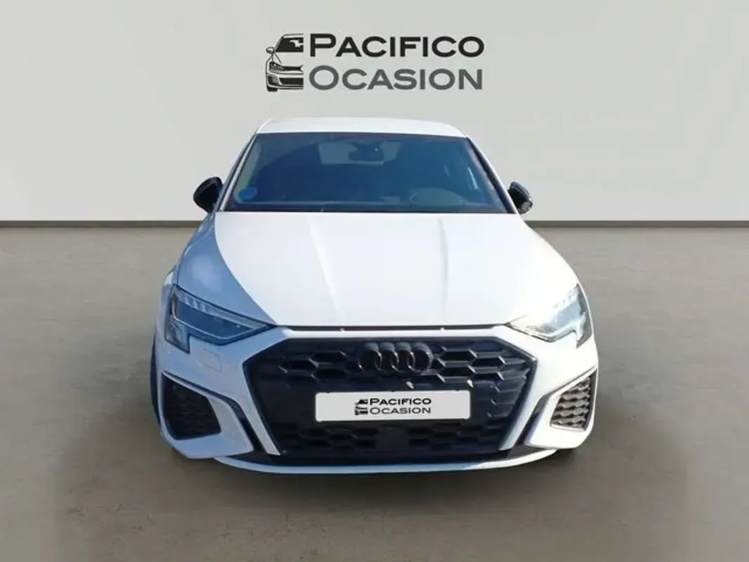 Usado Audi A3 Sportback e-tron Competition 150 CV (110 kW) 2022 Blanco Utilitario