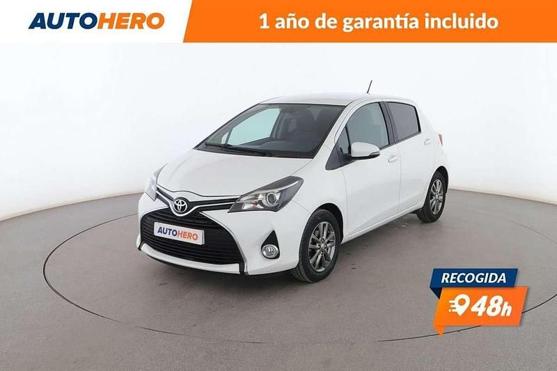 Blanco Usado 2015 Toyota Yaris Active Utilitario | 12.799 € (Caro) - Imagen 1/3