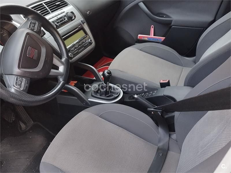 Gris / plata Usado 2011 Seat Altea XL Ecomotive Monovolumen | 6300 € (Precio justo) - Imagen 1/4
