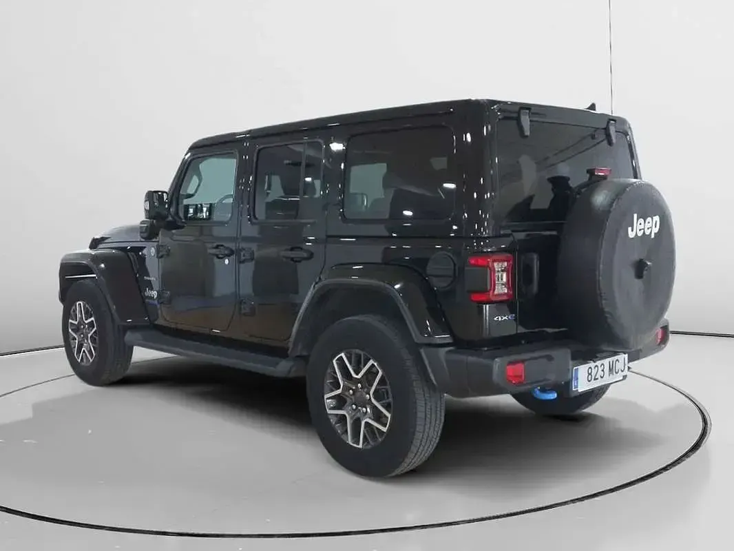 Usado Jeep Wrangler Unlimited Sahara 381 CV (280 kW) 2022 Negro SUV